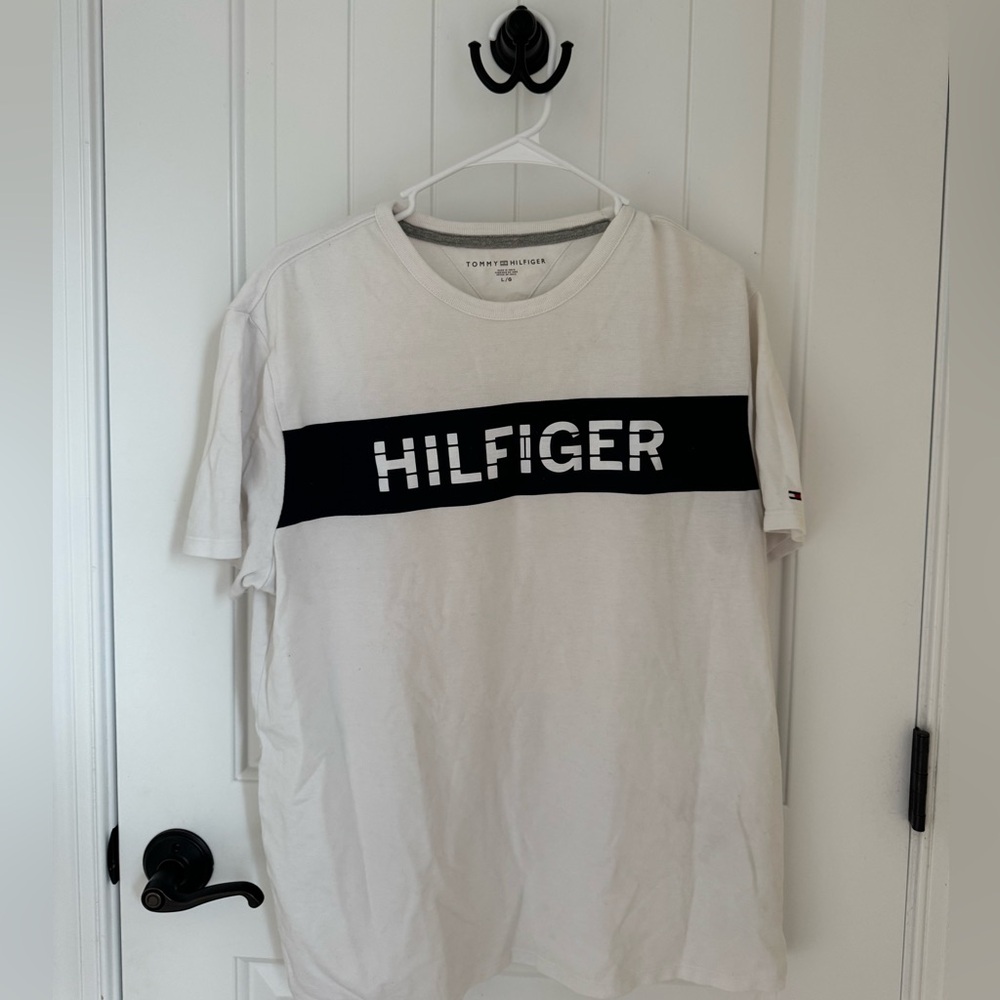 tommy hilfiger tee